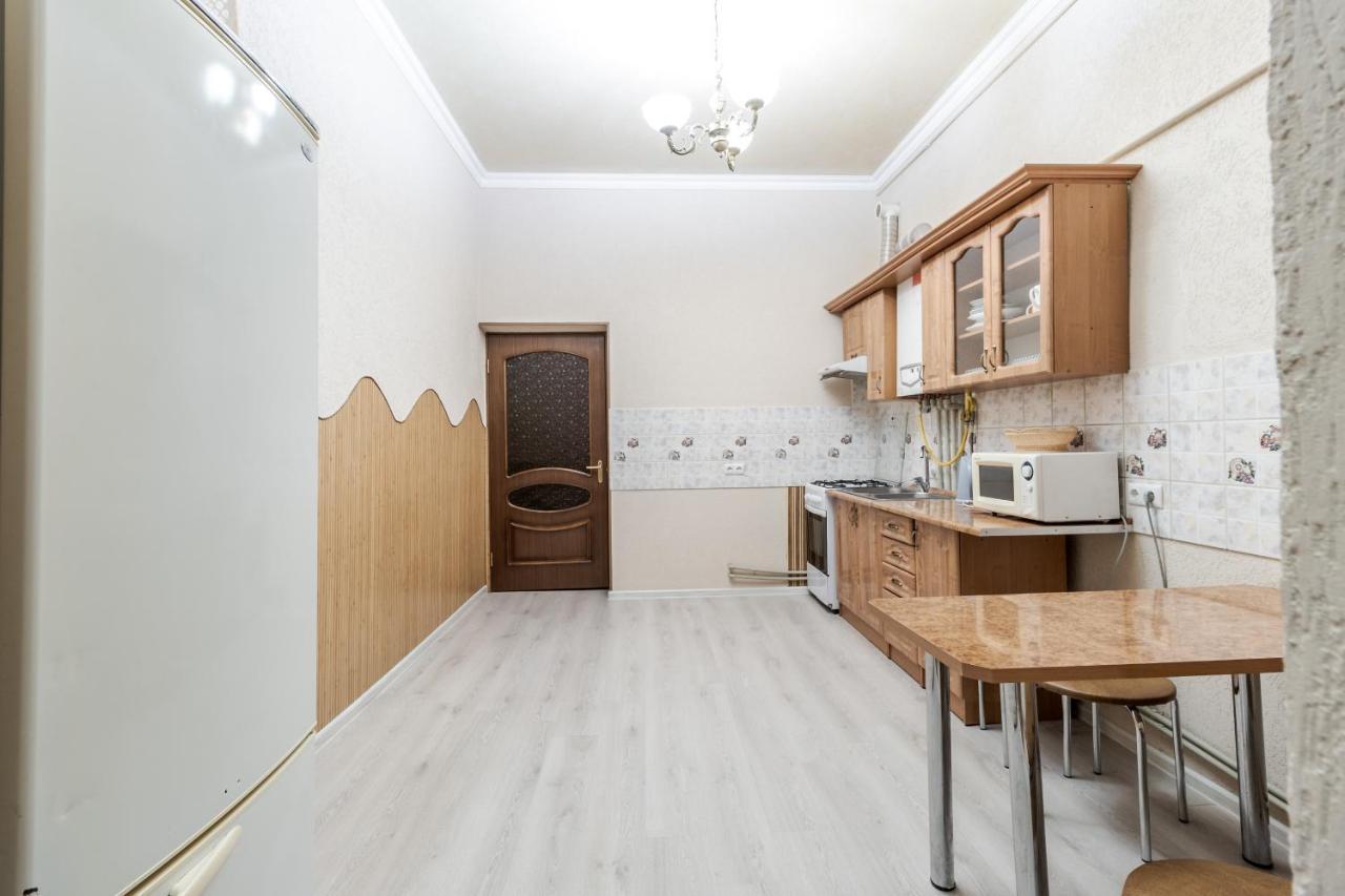 Art Balabana Apartment Lviv Kültér fotó